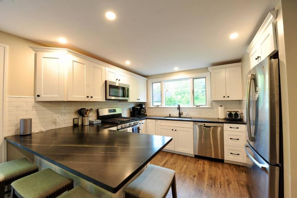 Bike, Hike & Golf Townhouse W/ Hot Tub *