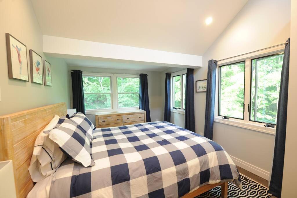 Bike, Hike & Golf Townhouse W/ Hot Tub * Ellicottville