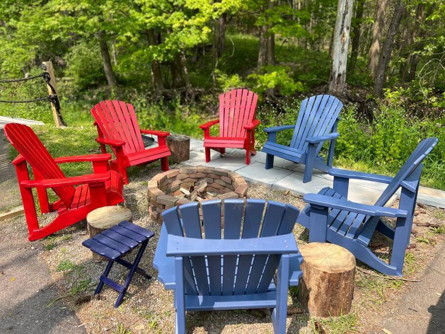 Hébergement de vacances Bike, Hike & Golf Townhouse W/ Hot Tub